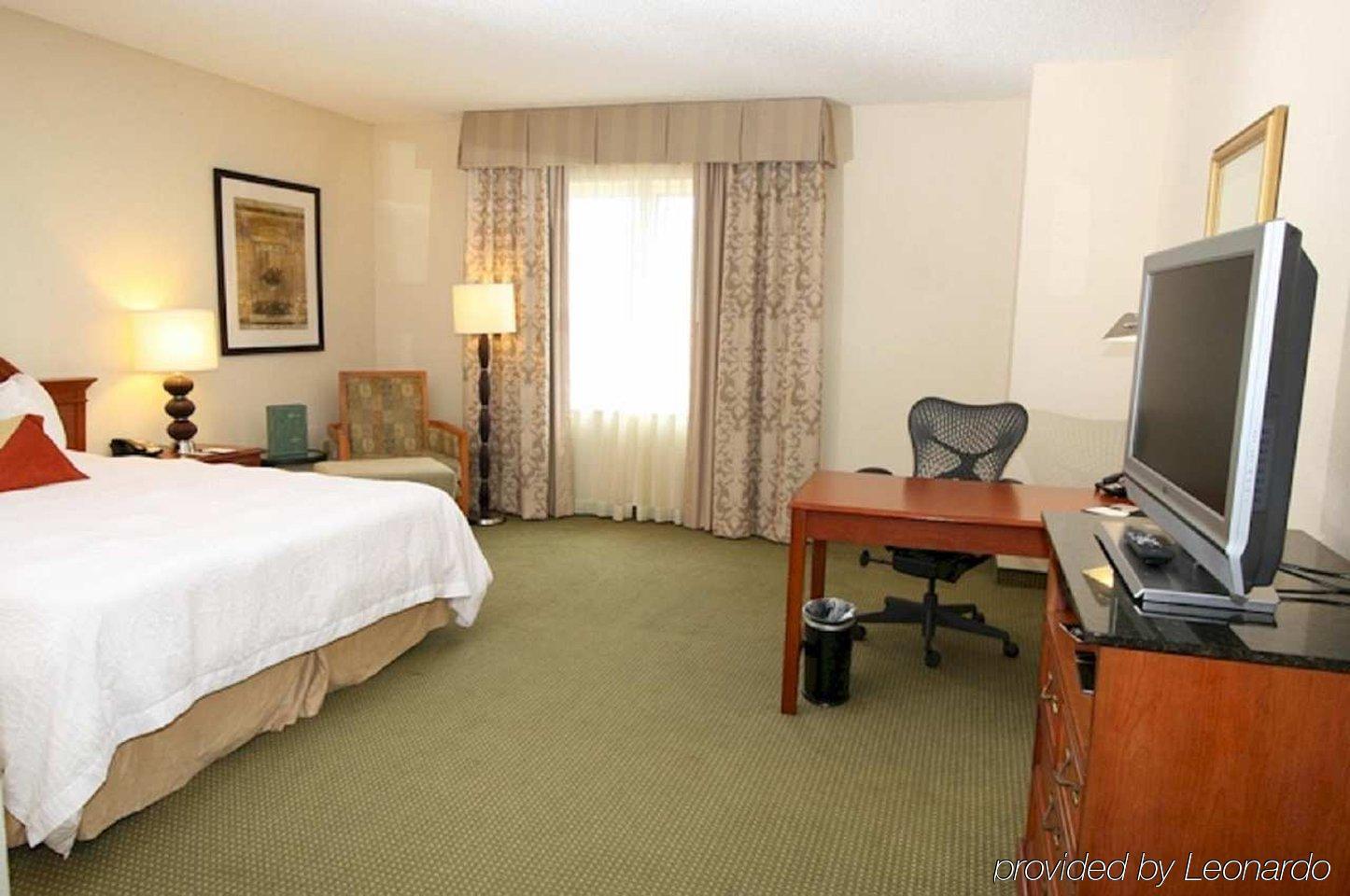 Hilton Garden Inn Tampa Ybor Historic District Номер фото